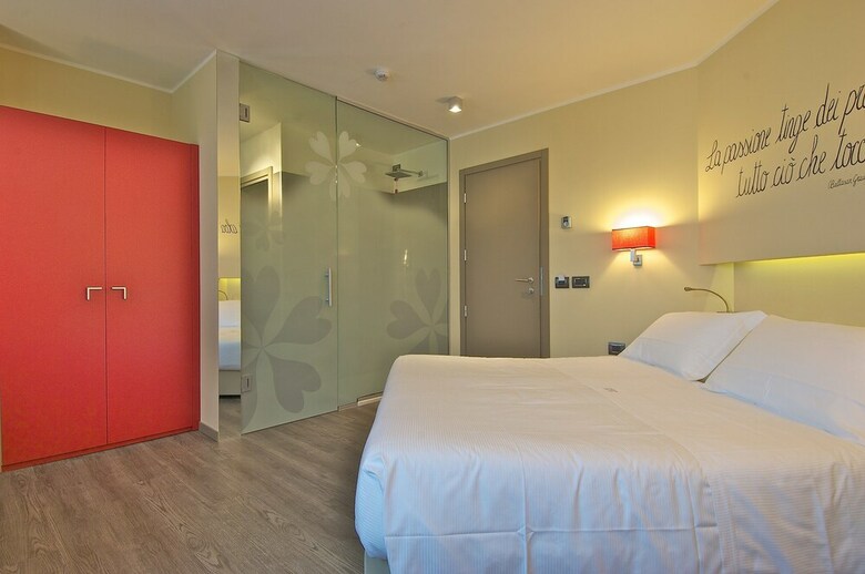 Harmony Suite Hotel
