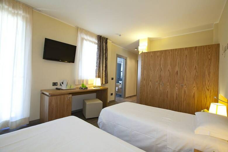 Harmony Suite Hotel