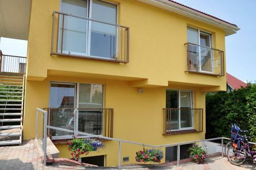 Hostal Justinos Vila