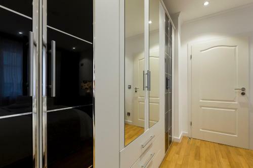 The Queen Luxury Apartments - Villa Cortina