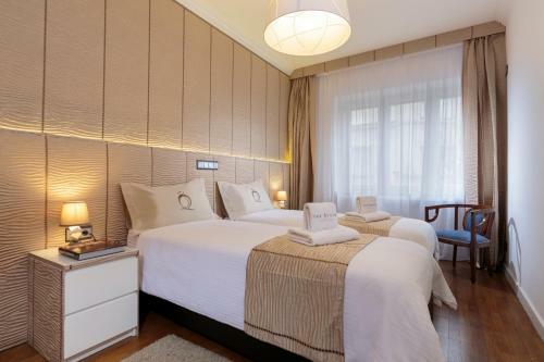 The Queen Luxury Apartments - Villa Cortina