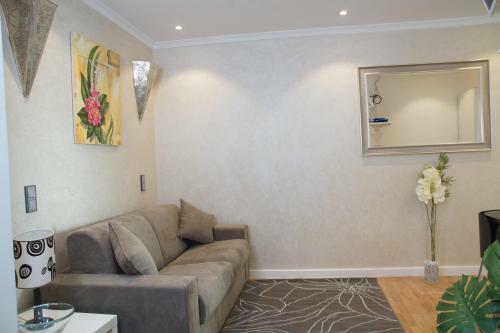 The Queen Luxury Apartments - Villa Cortina