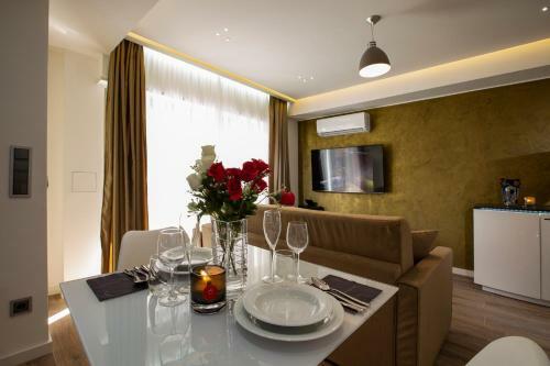 The Queen Luxury Apartments - Villa Carlotta
