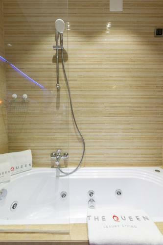 The Queen Luxury Apartments - Villa Carlotta