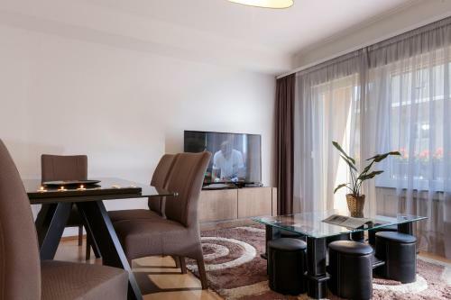 The Queen Luxury Apartments - Villa Carlotta