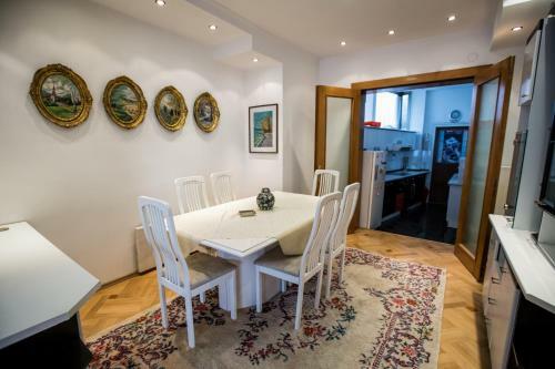 Apartment Tilevi