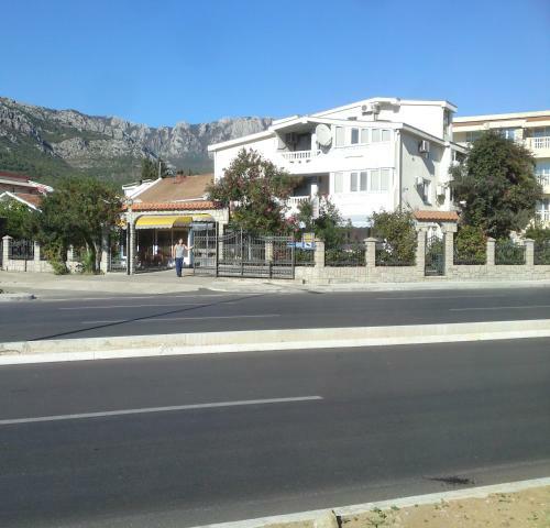 Villa Jadran Apartments