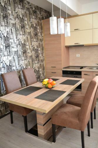 Crystal Apartment 2