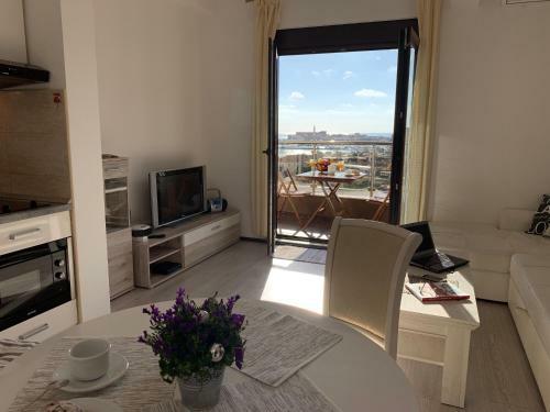 Karina Apartment