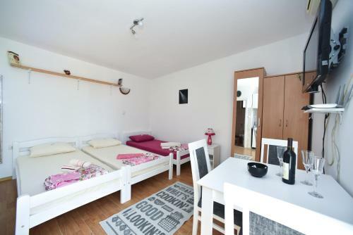 Jovana Apartment
