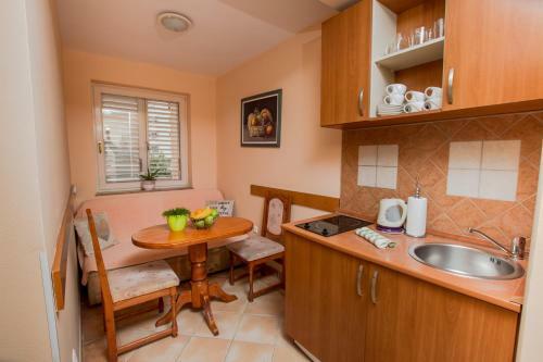 Adzic Apartments