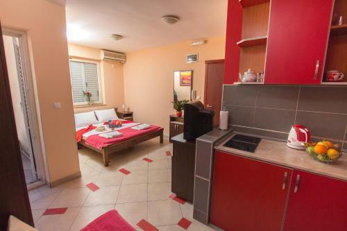 Adzic Apartments