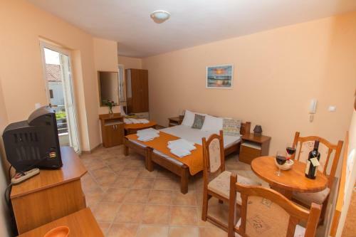 Adzic Apartments