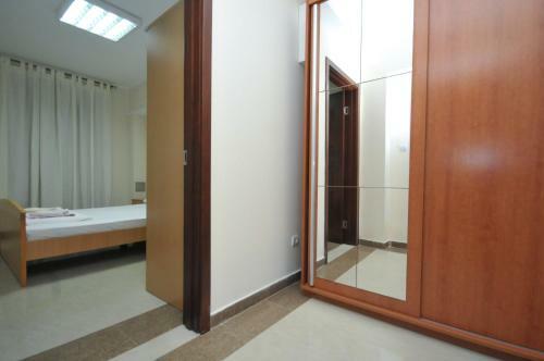 Apartments Maini