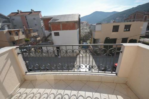 Apartments Maini