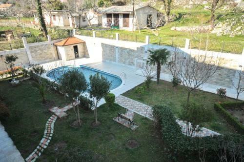 Apartments Maini