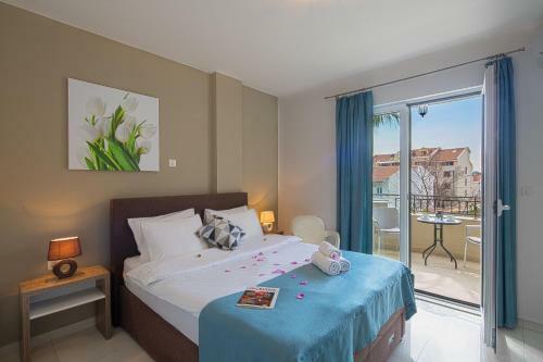 Hostal Le Marc Guest House