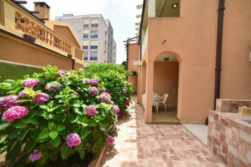 Hostal Mg Apartment