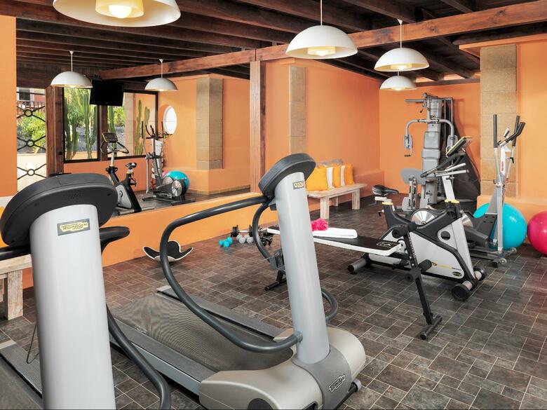 Hotel Green Garden Resort & Suites