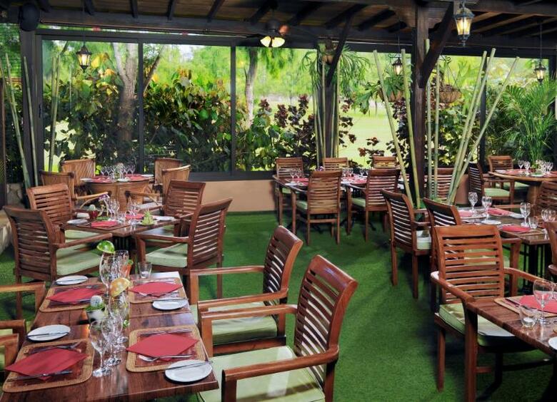 Hotel Green Garden Resort & Suites