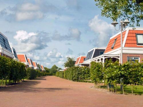 Villa Holiday Home Bungalowparck Tulp & Zee.10