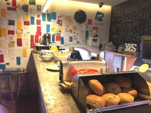 Yes! Porto Hostel