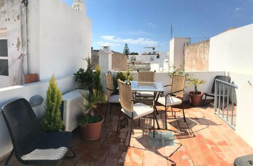 Hostal Zenit Guest House