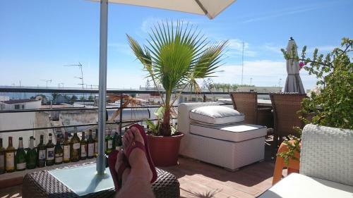 Hostal Zenit Guest House