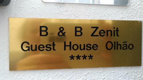 Hostal Zenit Guest House