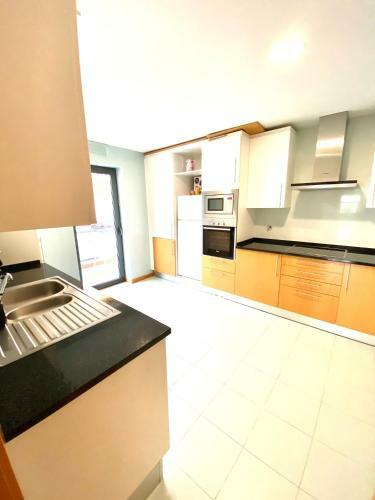 Hostal Zenit Guest House