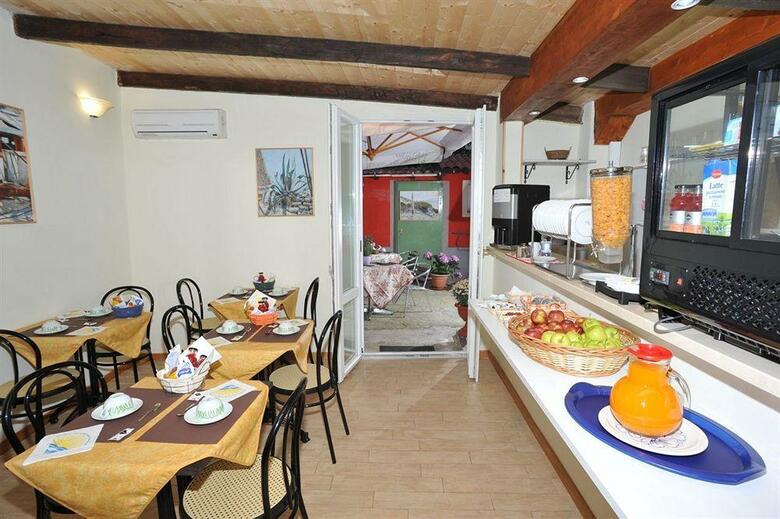 Hotel Crismar