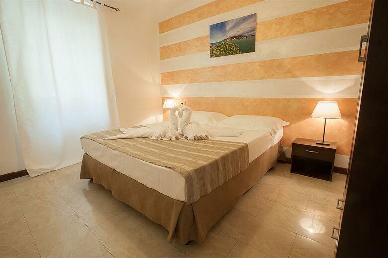 Hotel Crismar