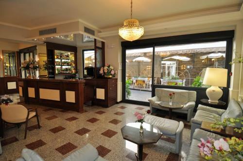 Hotel Moderno