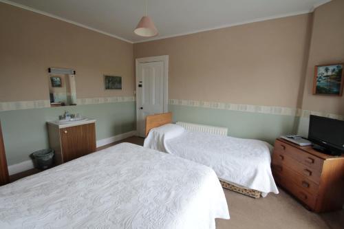 Bed & Breakfast Ammiroy House