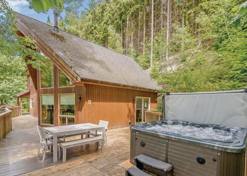 Penvale Lake Lodges