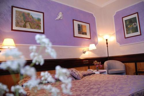 Hotel Benny