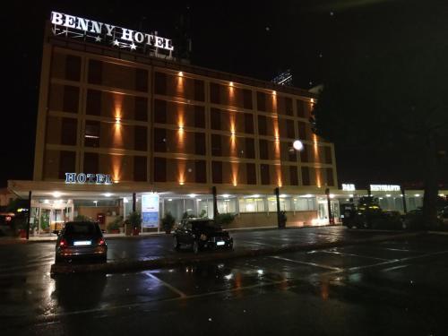 Hotel Benny