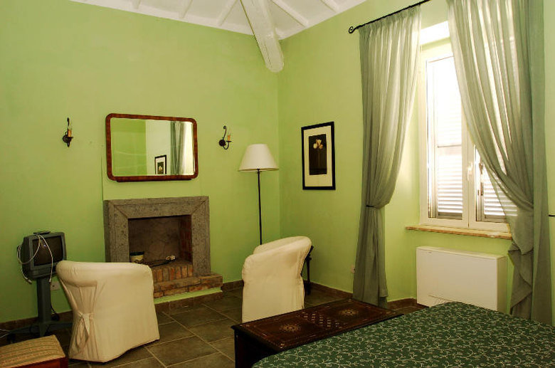 Bed & Breakfast Relais Pian Di Vico- Guest House