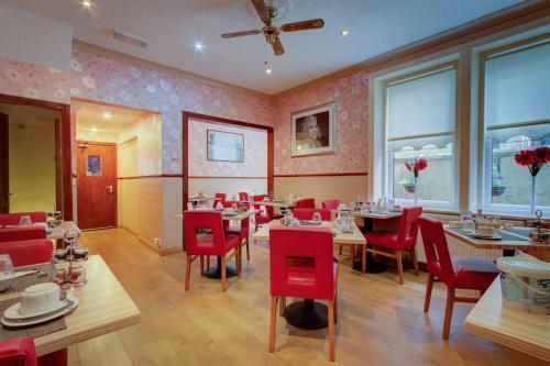 Hostal The Valentine (adult Couples Only)