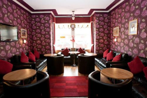 Hostal The Valentine (adult Couples Only)