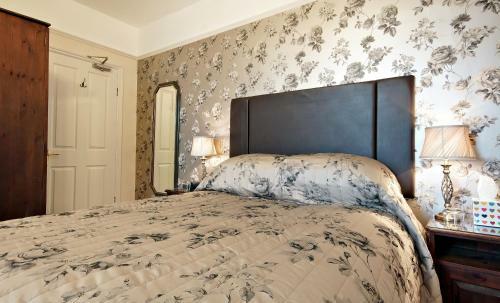 Hostal Bronte Guest House
