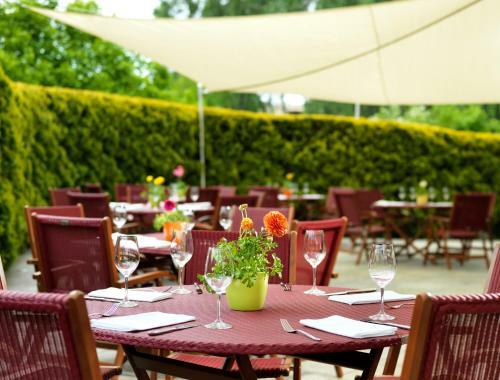 Regent Warsaw Hotel