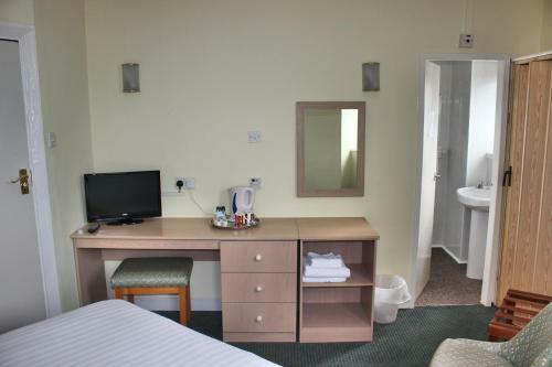 The Colwyn Hotel - Near Pleasure Beach