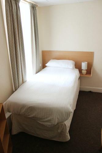 The Colwyn Hotel - Near Pleasure Beach