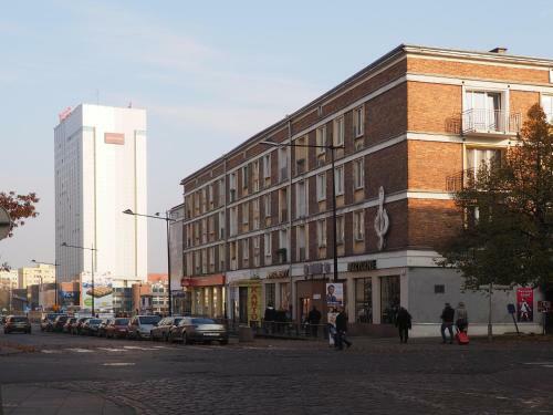 Grand-tourist Center Point Apartments
