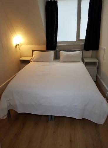 Hostal Boscombe Reef Hotel