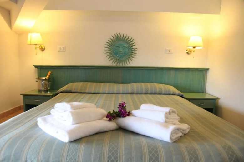 Hotel Mezzaluna