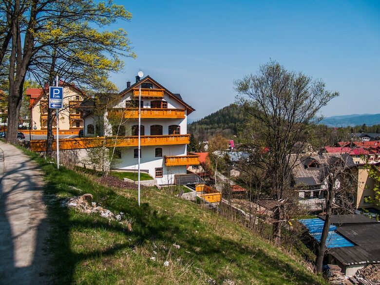 Apartamenty Hotelove Na Skale