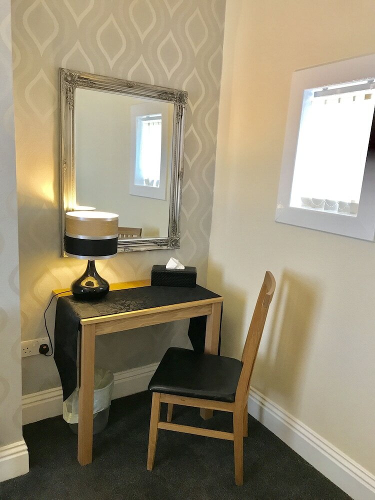 Hostal Hawthorn House
