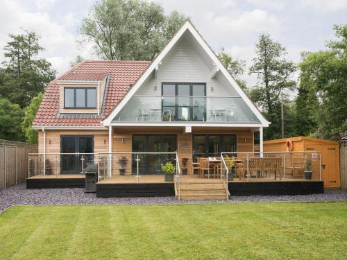 Maple Tree Lodge